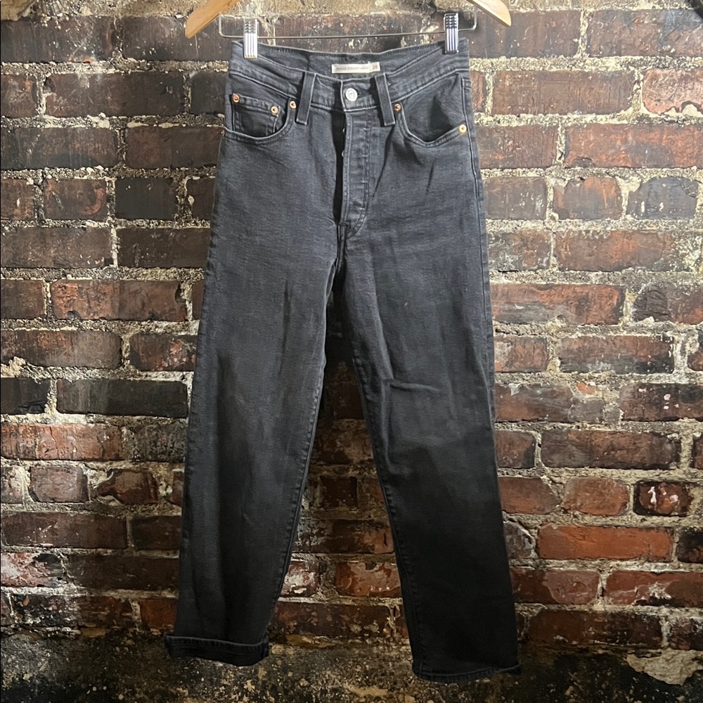 Levi's Women's Charcoal Straight Jeans
